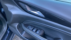 Vauxhall Insignia 1.5T SRi Vx-line Nav 5dr Petrol Hatchback